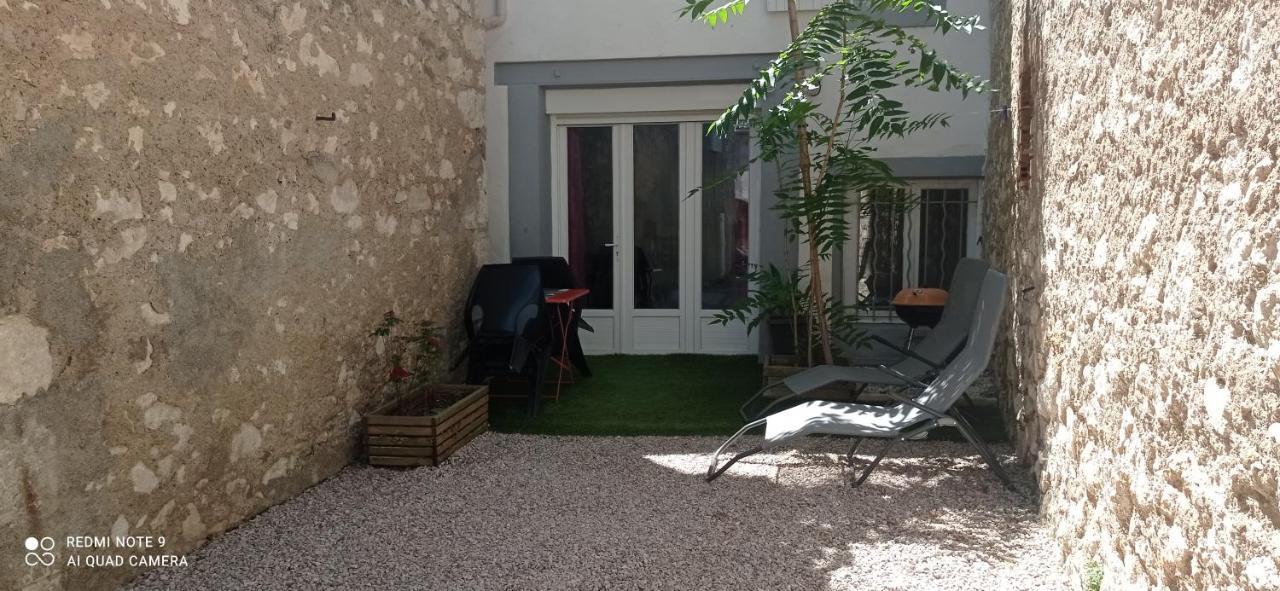 Studio Cosy Au Calme Cuxac-dʼAude Exterior foto